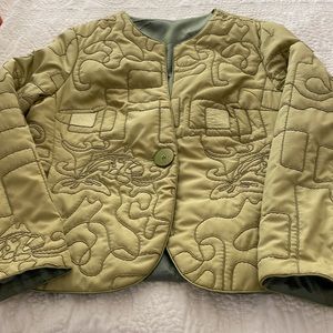 Special reversible jacket. A must have